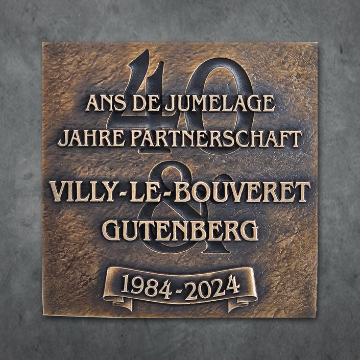 Bronzetafel Partnerstadt Gutenberg_Villy le Bouveret