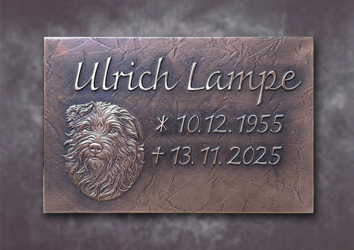 Grabplatte aus Bronze mit Portrait